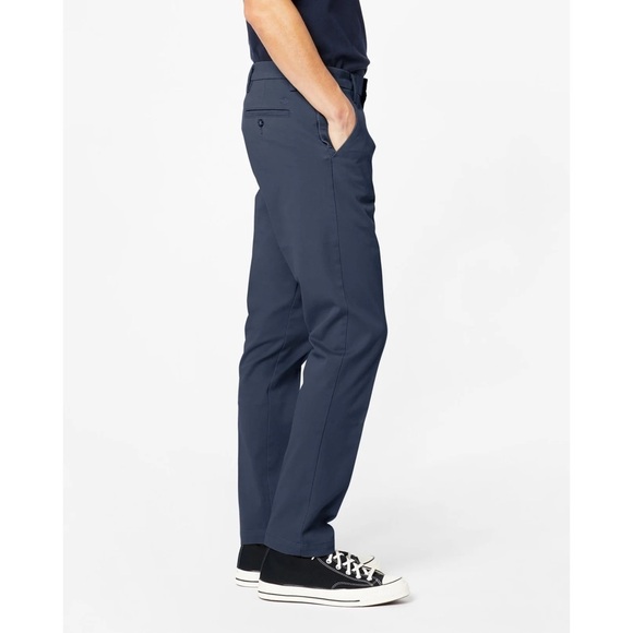 NWT Dockers Slim Fit Flexible Waistband Workday Khaki Pants Blue Office 31 x 30 - Picture 2 of 16